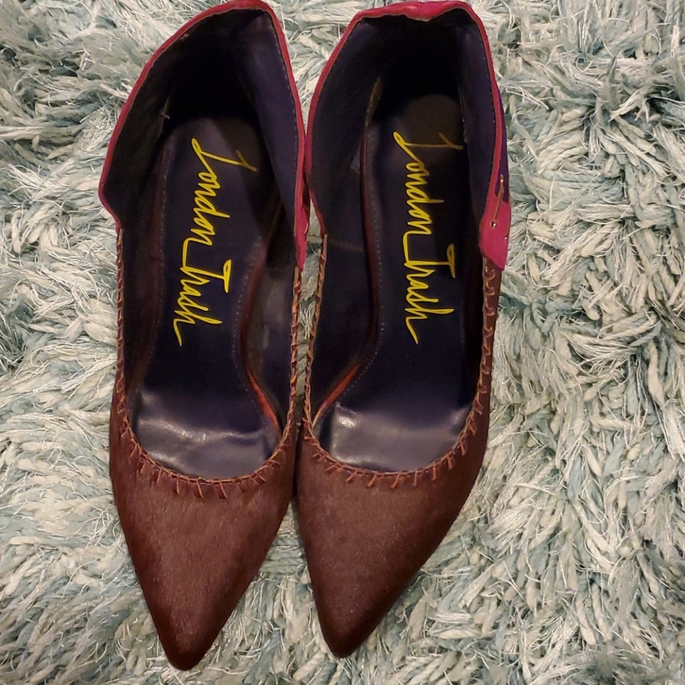 Pumps - Picture 4 of 5
